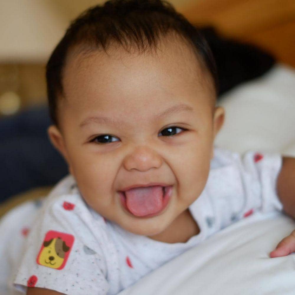 instagram.com/mytha_lestari