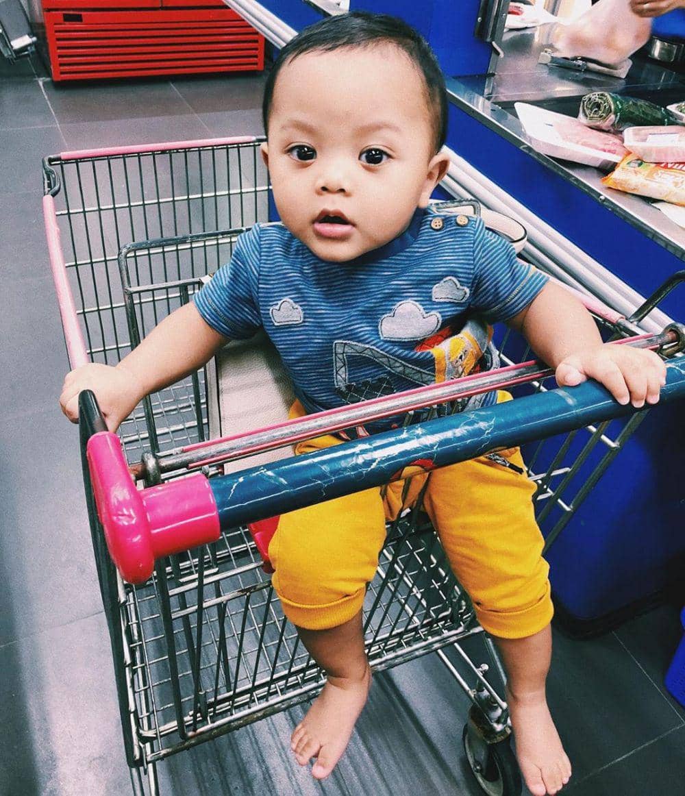 instagram.com/mytha_lestari