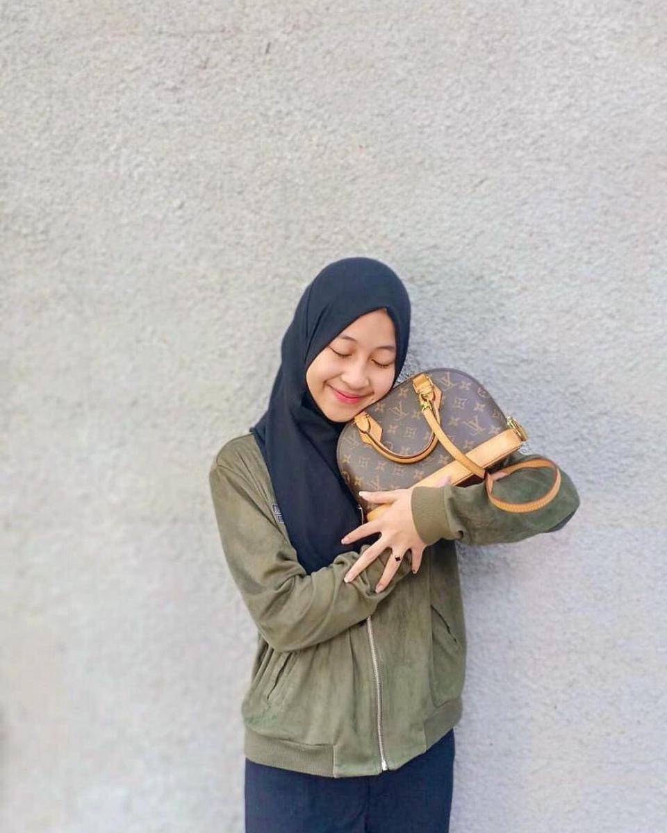 Instagram/adiba.knza