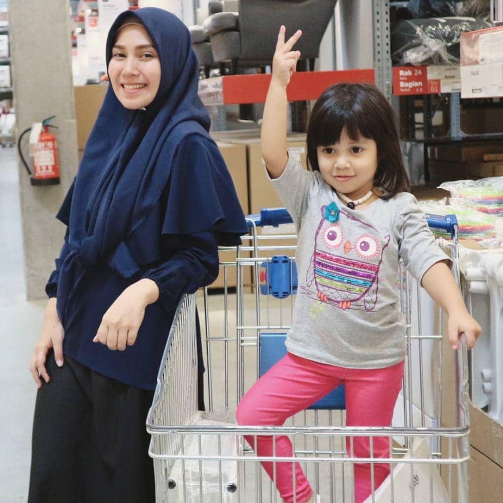 instagram.com/puputmelati