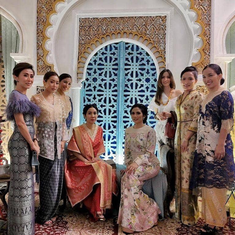 instagram.com/intaniabakrie