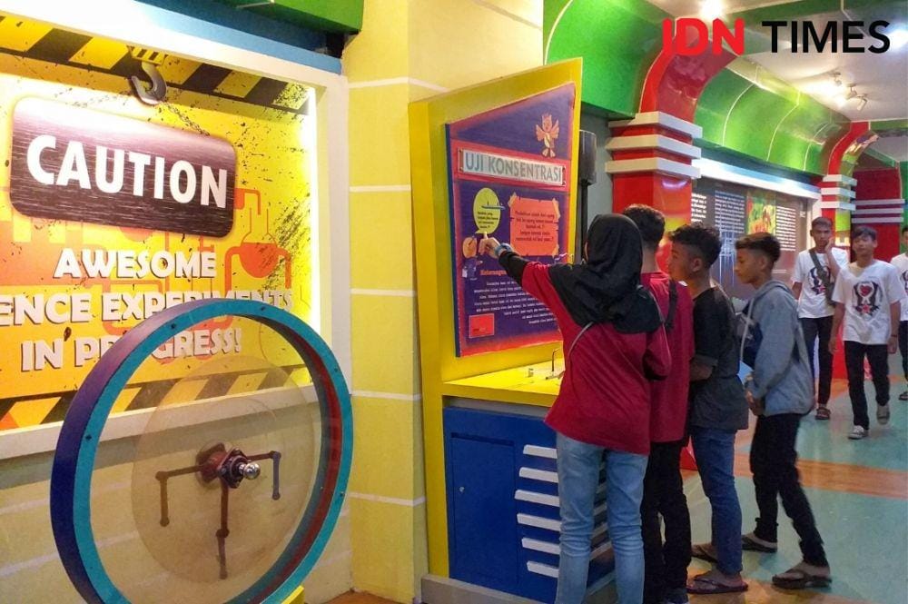 Doc/Holy Kartika N.S