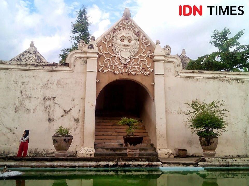 Doc/Holy Kartika N.S