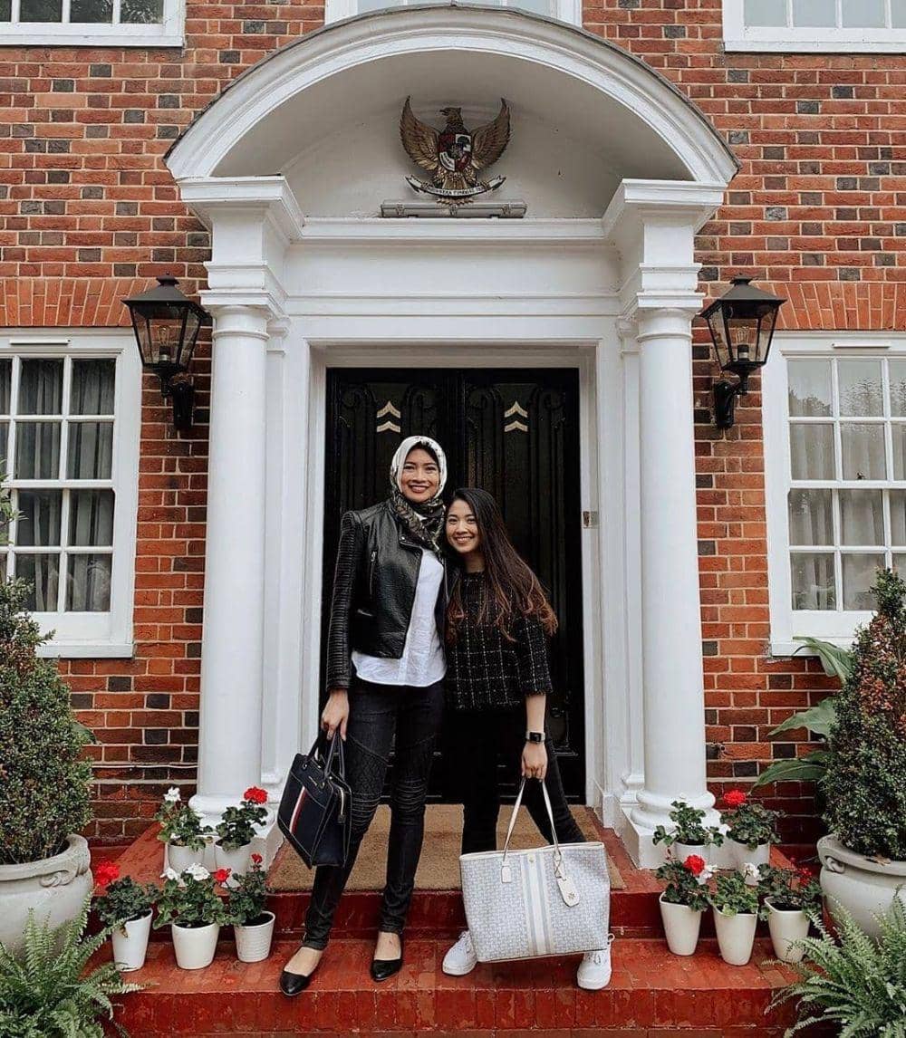 instagram.com/anindyakputri