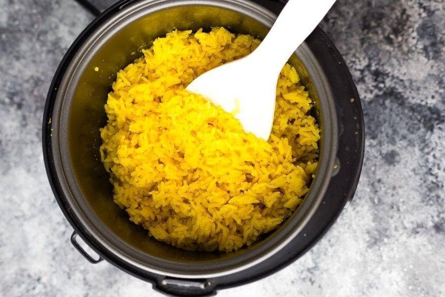 sweetpeasandsaffron.com