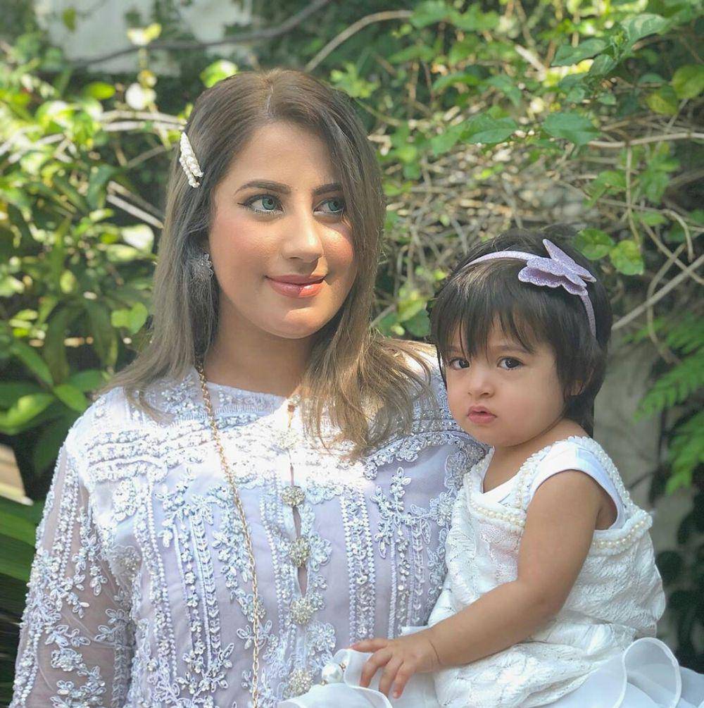 instagram.com/tasyiathasyia