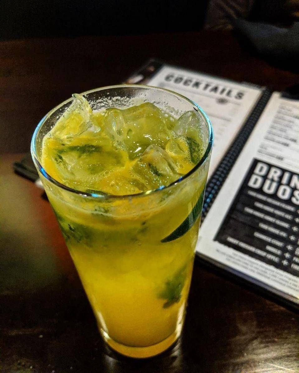 instagram.com/yardhouse