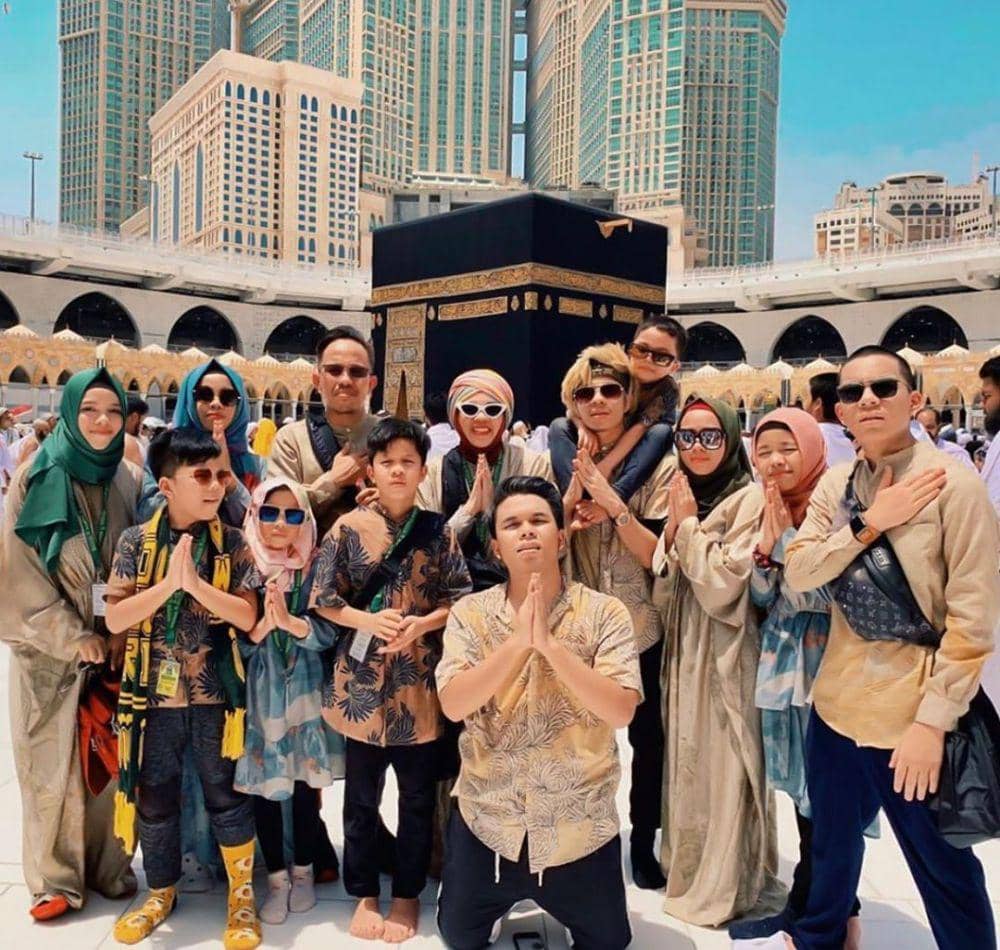 instagram.com/attahalilintar