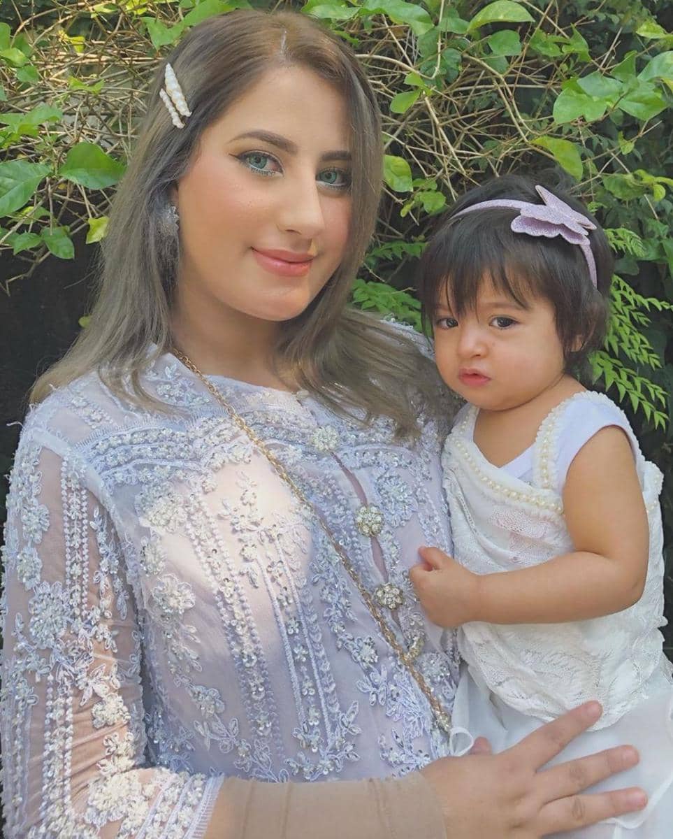 instagram.com/tasyiathasyia