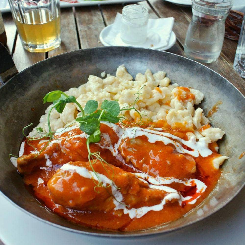 instagram.com/gabrielleaznar