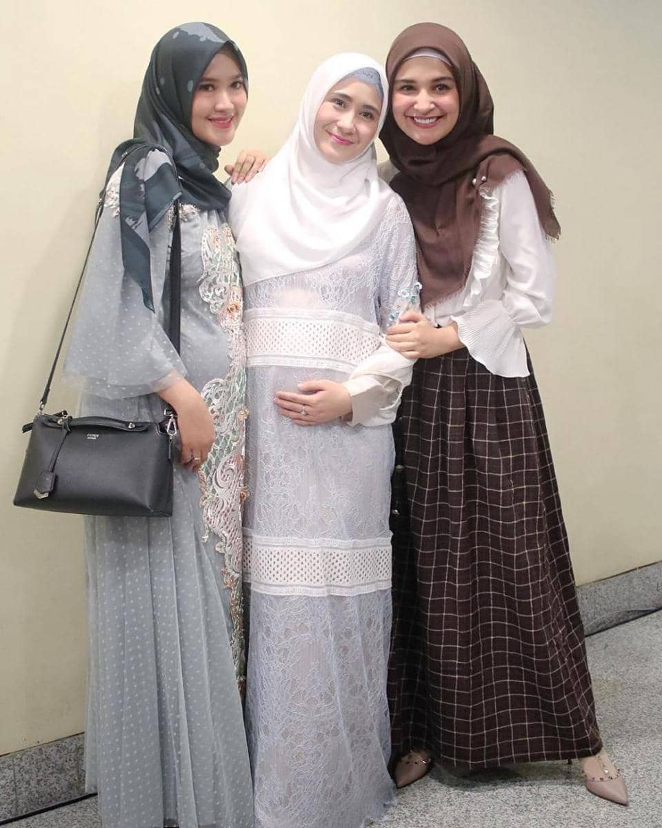 instagram.com/ryana_dea