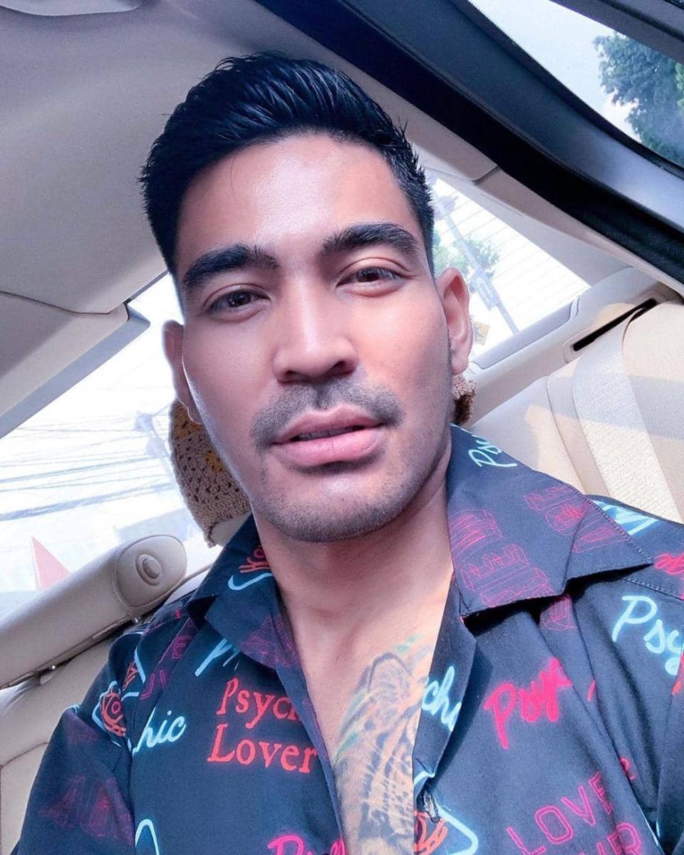 instagram.com/robbypurba