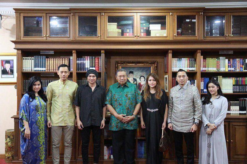 instagram.com/duniamanji