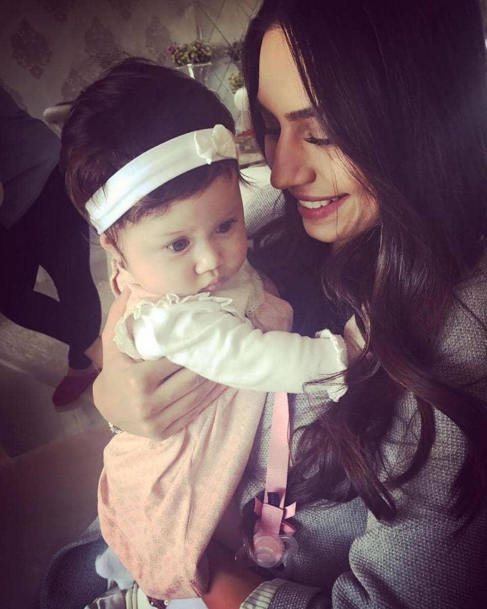 instagram.com/gulseamine