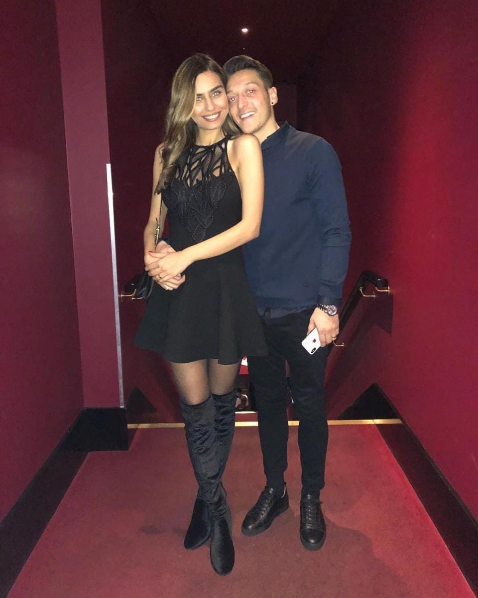 instagram.com/m10_official