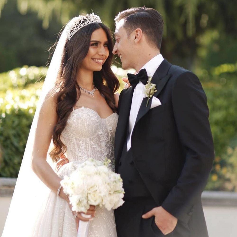 instagram.com/m10_official