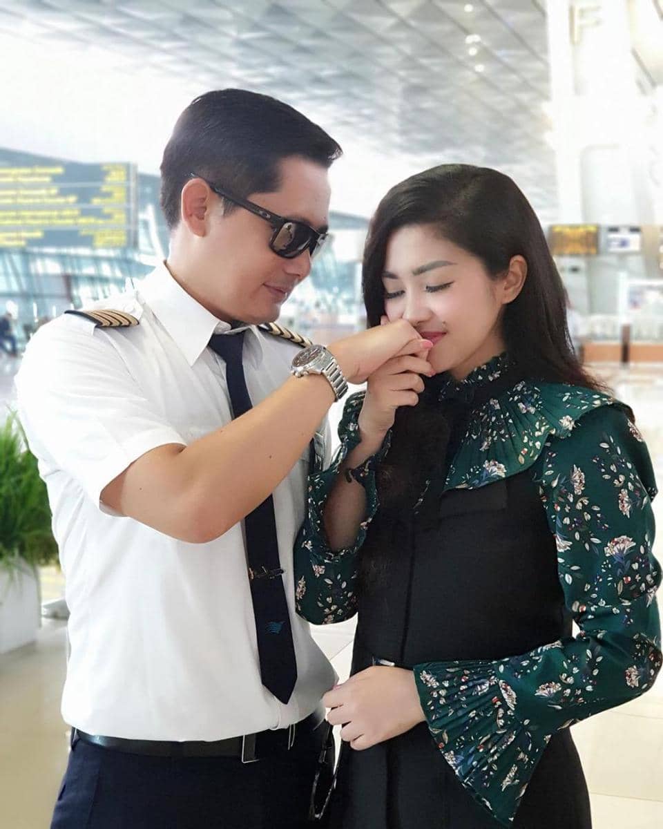 instagram.com/fitricarlina