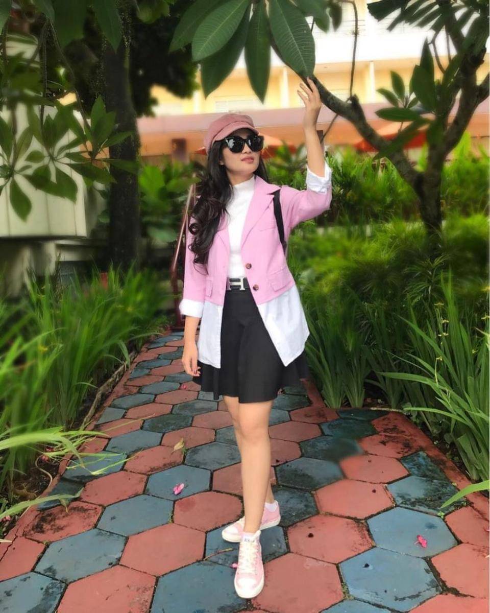 instagram.com/fitricarlina