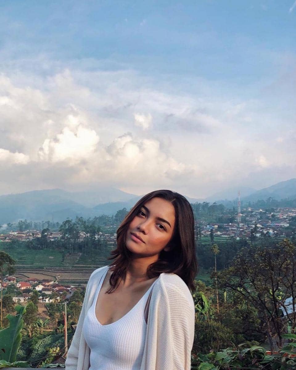 Instagram.com/angelagilsha