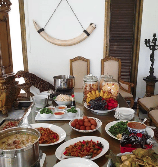 instagram.com/mayangsaritrihatmodjoreal