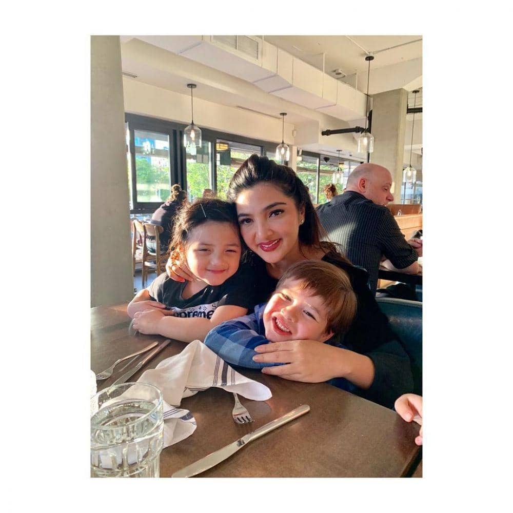 instagram.com/ashanty_ash