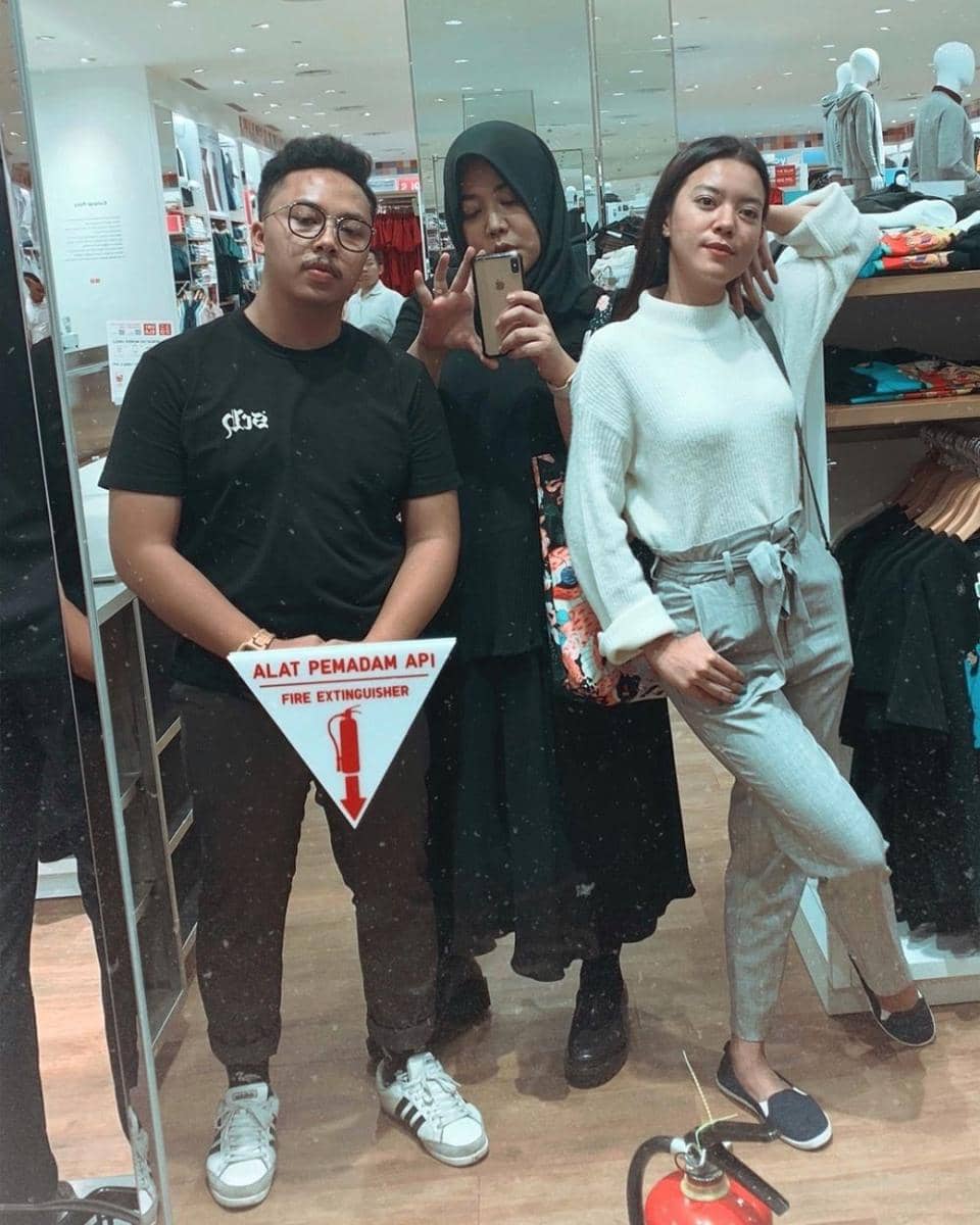 instagram.com/risa_saraswati