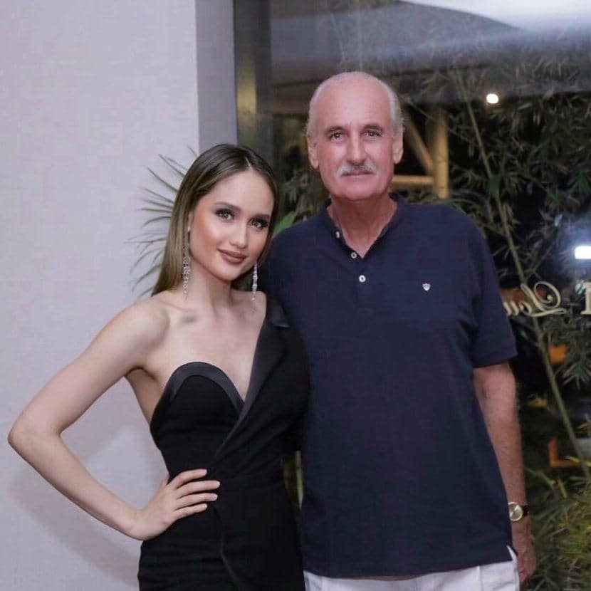 Instagram.com/claurakiehl