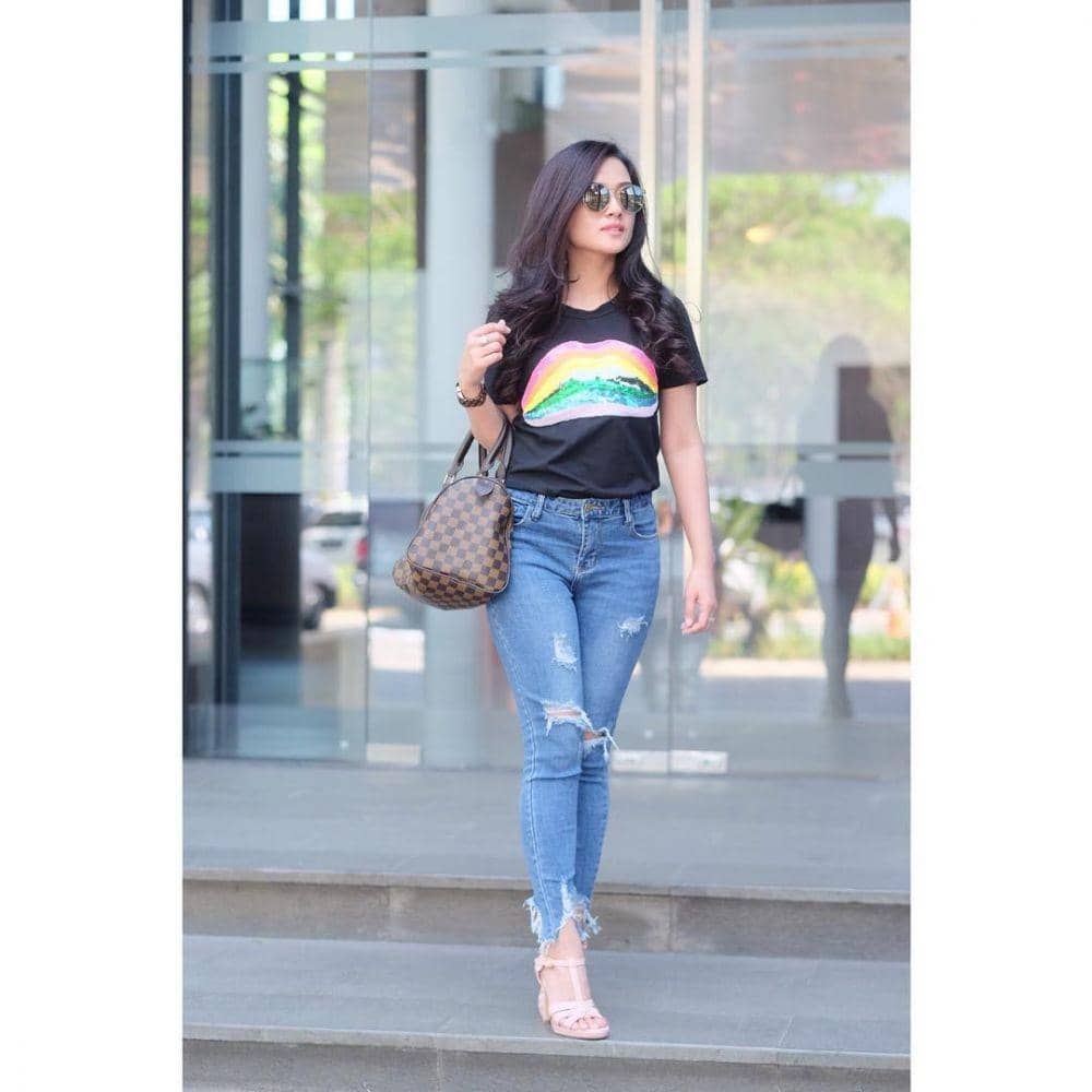 instagram.com/citra_monica