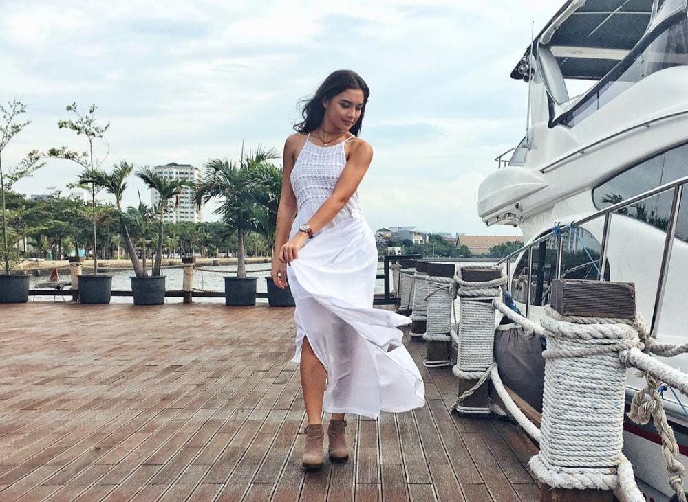 instagram.com/angelagilsha