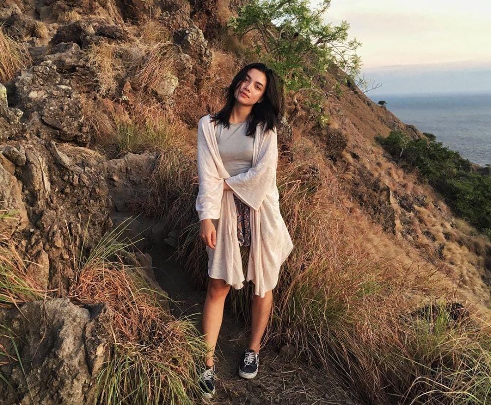 instagram.com/angelagilsha