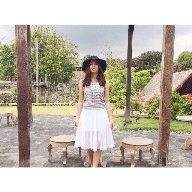 instagram.com/angelagilsha