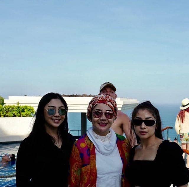 instagram.com/yorafebrina