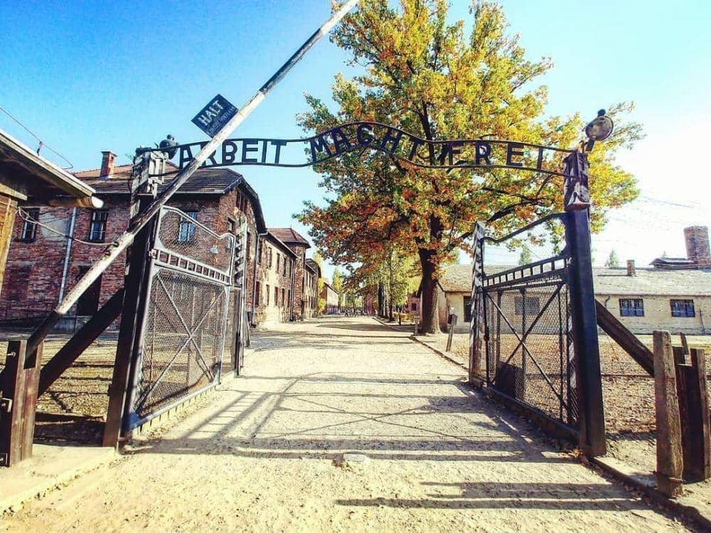 instagram.com/auschwitzmemorial