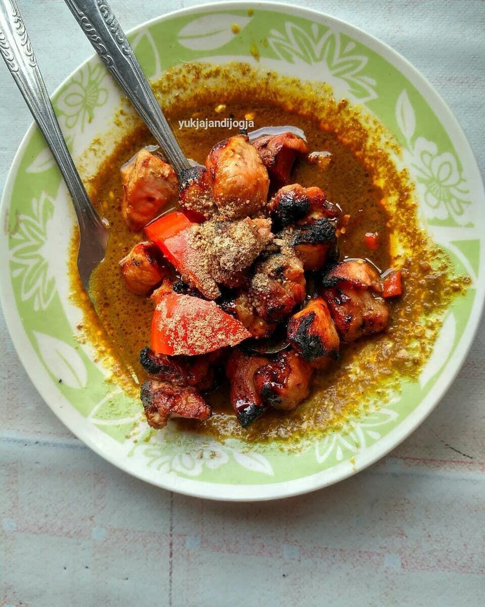 instagram.com/yukjajandijogja