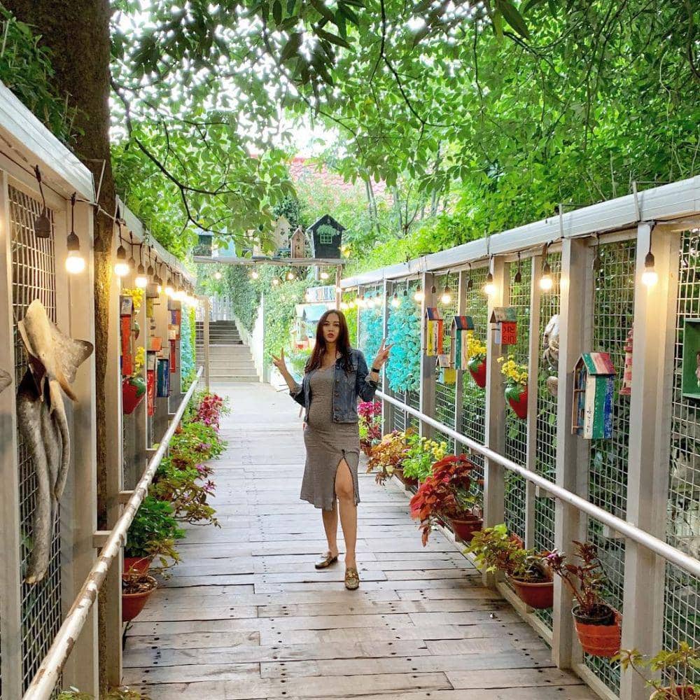 instagram.com/aurakasih