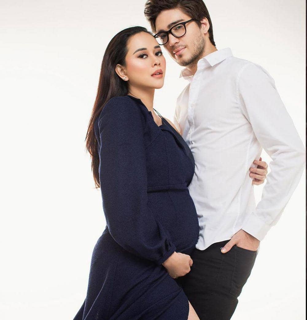 instagram.com/aurakasih