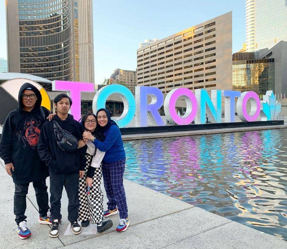 instagram.com/astridkuya