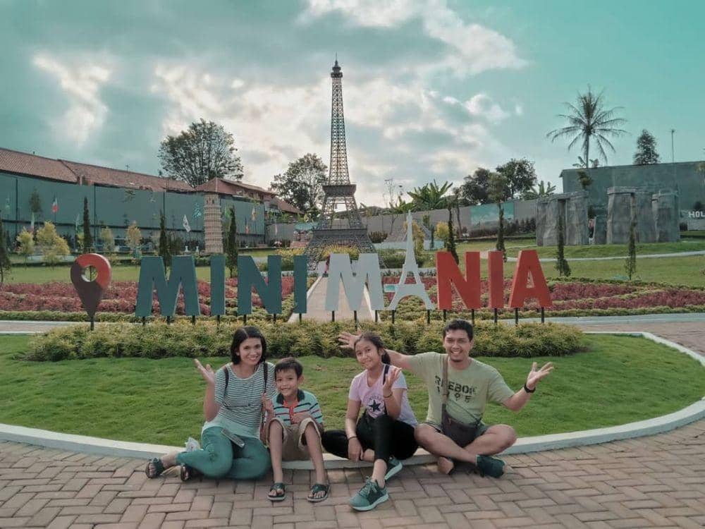 Instagram.com/larasaticitraa