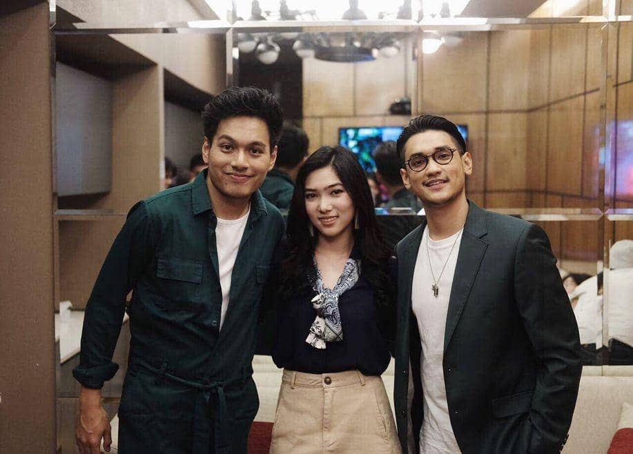 instagram.com/isyanasarasvati