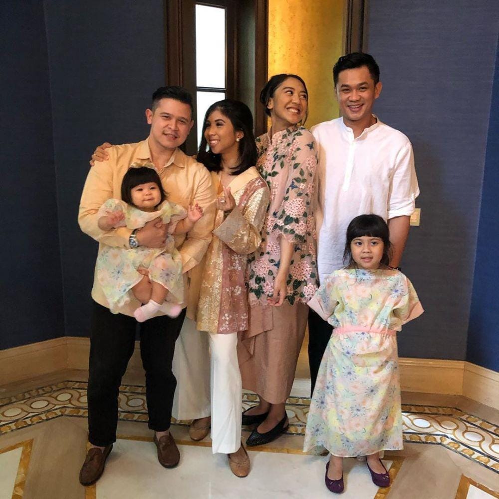 instagram.com/putri_tanjung