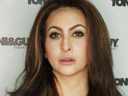 Lama Tak Muncul, 9 Potret Terbaru Diana Pungky yang Bikin Pangling