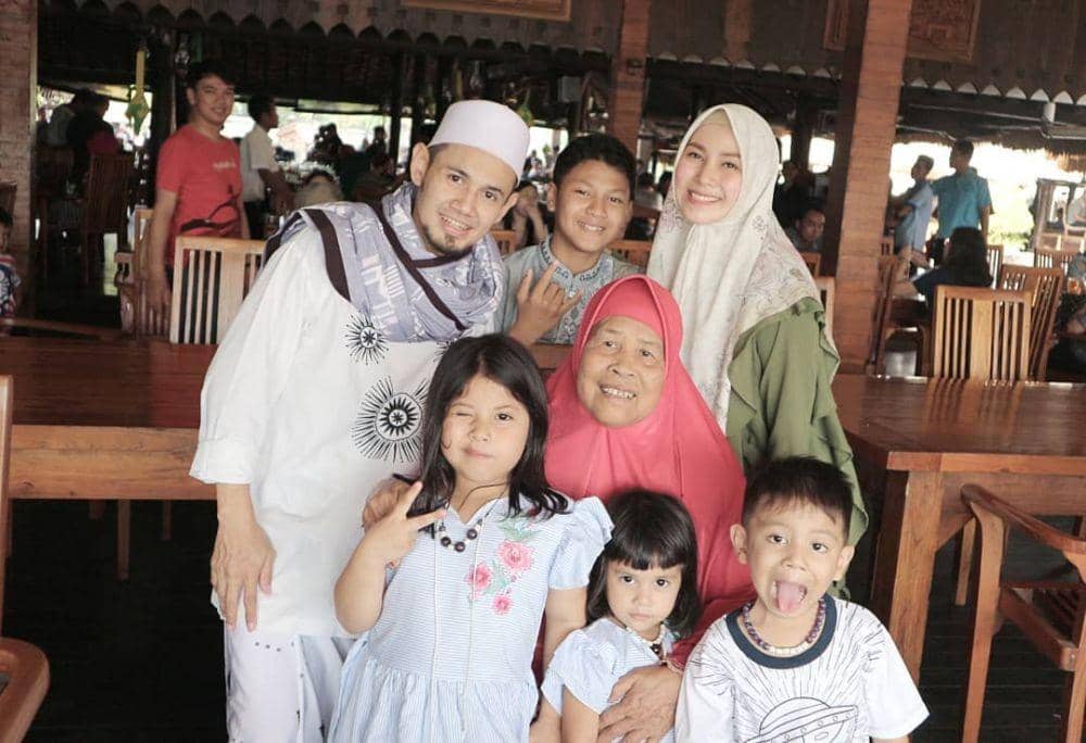 instagram.com/puputmelati/