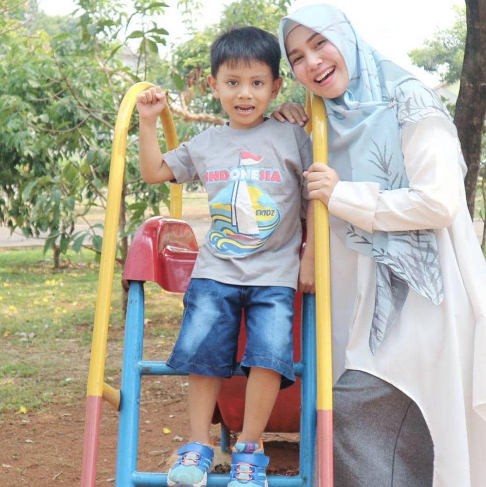 instagram.com/puputmelati