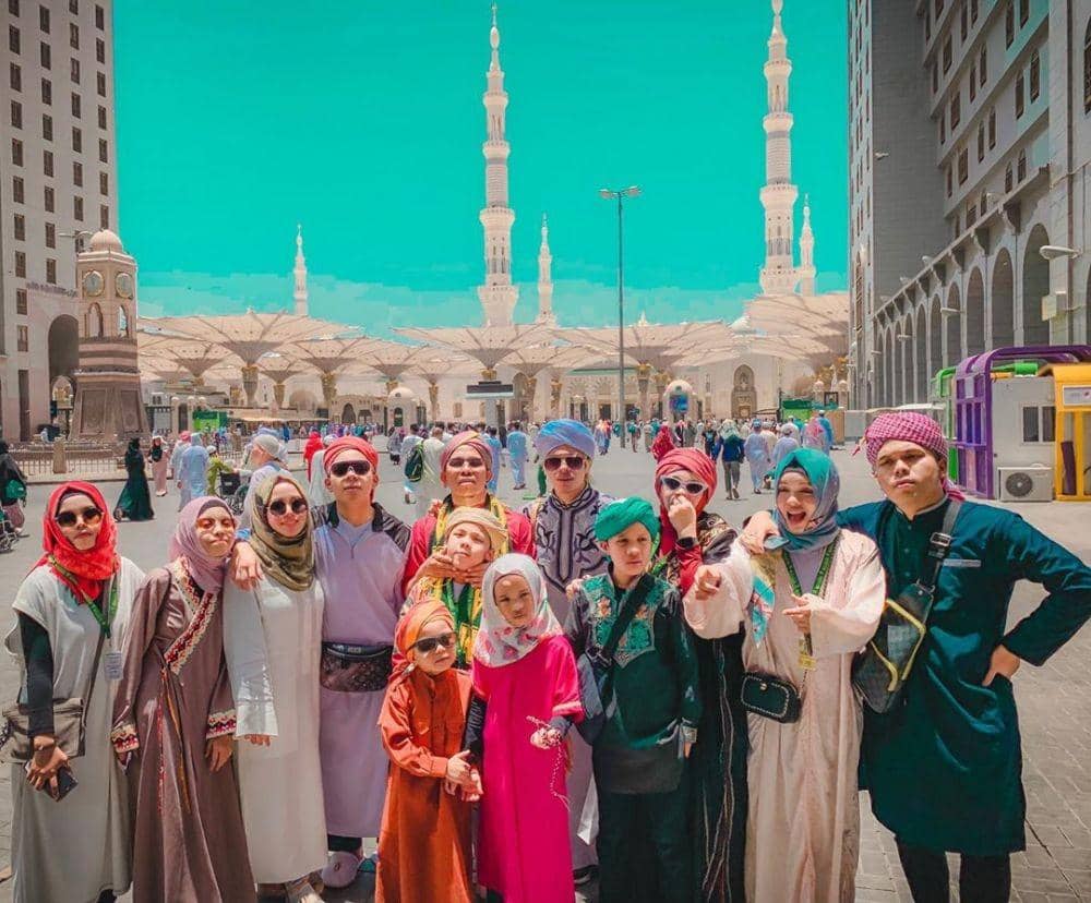 instagram.com/genifaruk