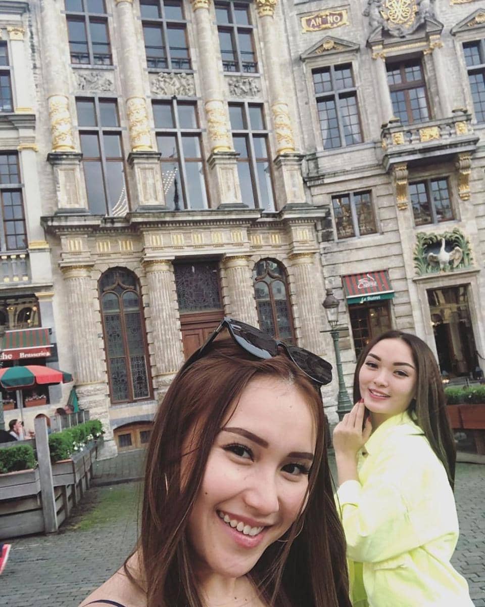 instagram.com/ayutingting92