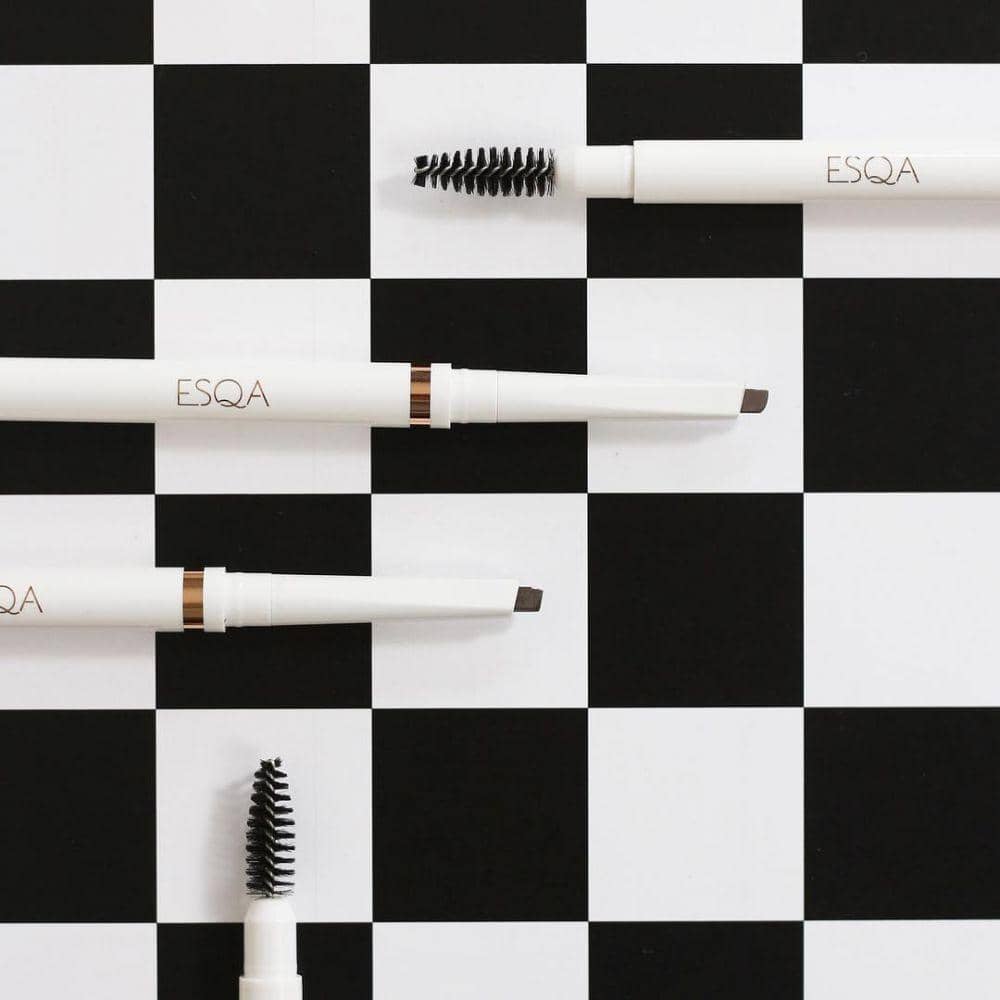 instagram.com/esqacosmetics