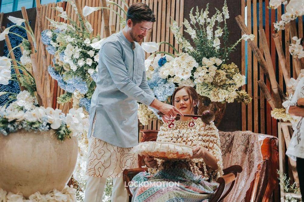 Instagram.com/aurakasih