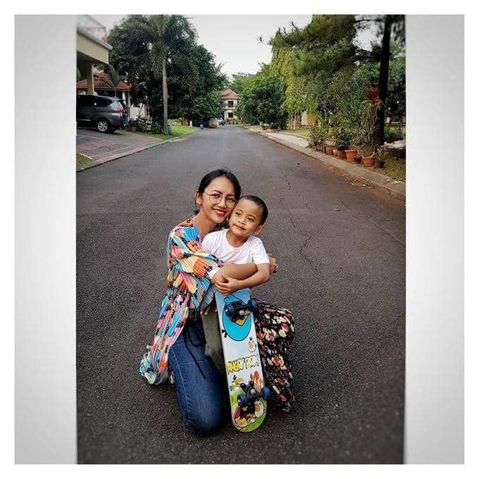 instagram.com/adninanih/