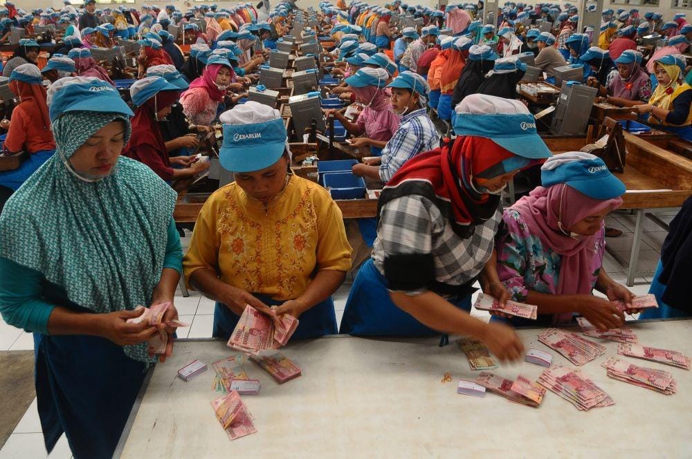 Ilustrasi pabrik rokok. ANTARA FOTO/Yusuf Nugroho