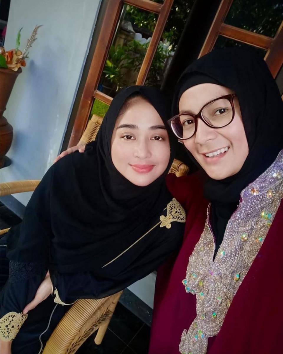 Instagram.com/dewiperssikreal